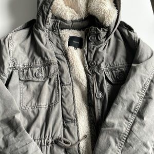 Women’s Size Small Talulah Aritzia Fleece-lined jacket.